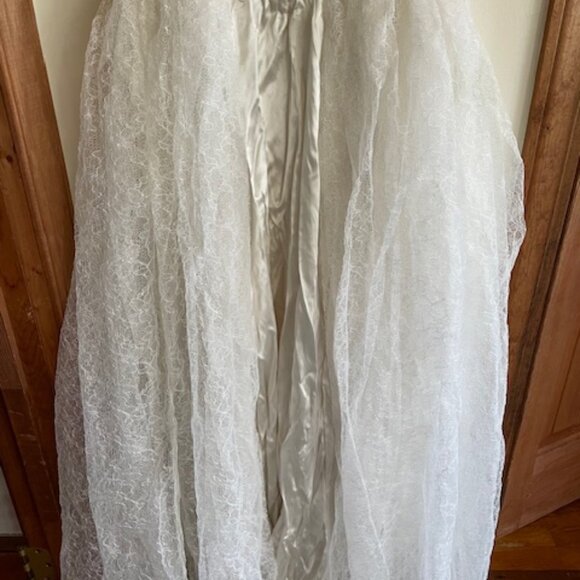VINTAGE HANDMADE 1959 Princess Empire Waist Satin Lace Wedding Dress Small - Picture 5 of 17